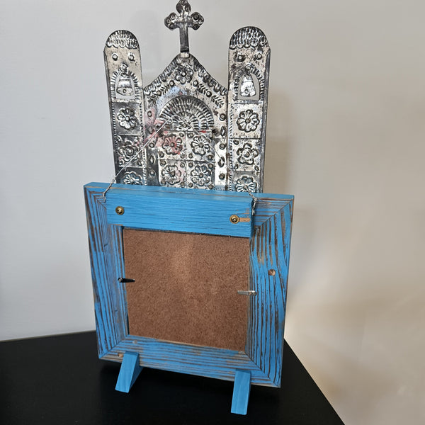 "Los Milagros Suceden" (Miracles Happen) Frame